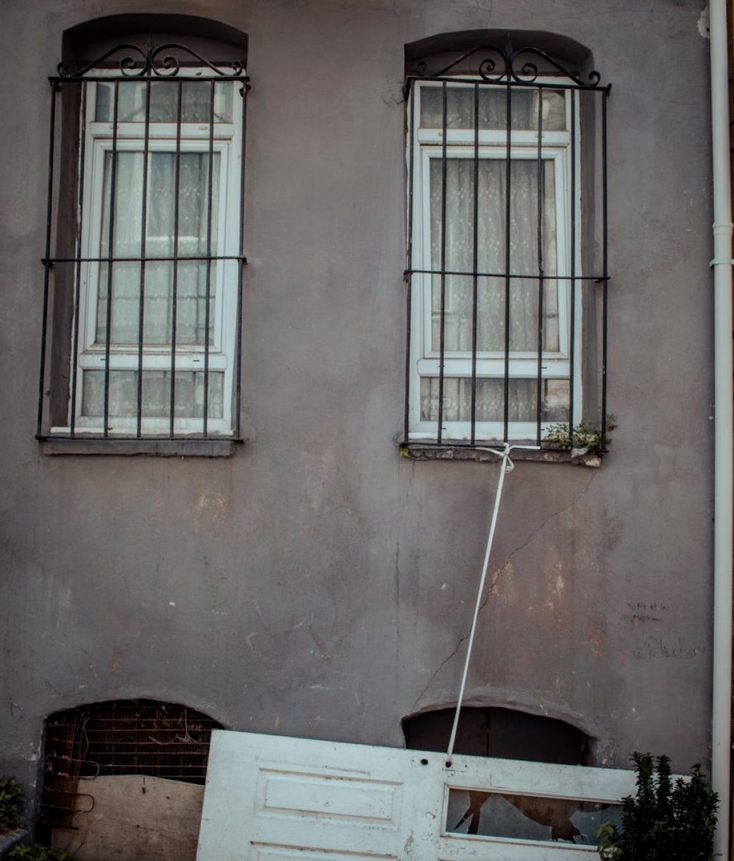 Cuánto cuesta una serie fotográfica de muros y ventanas, y qué la encarece